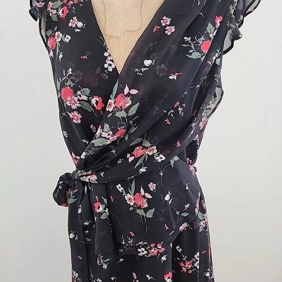 Small Lenon Floral Flutter Sleeve Dress NWT - Picture 5 of 16